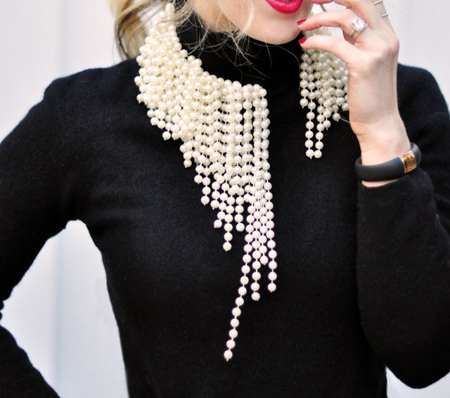DIY clothes life hacks 15 DIY ideas #9 ASYMMETRICAL PEARLS INSPIRED BY DIOR BEADED NECKLACES